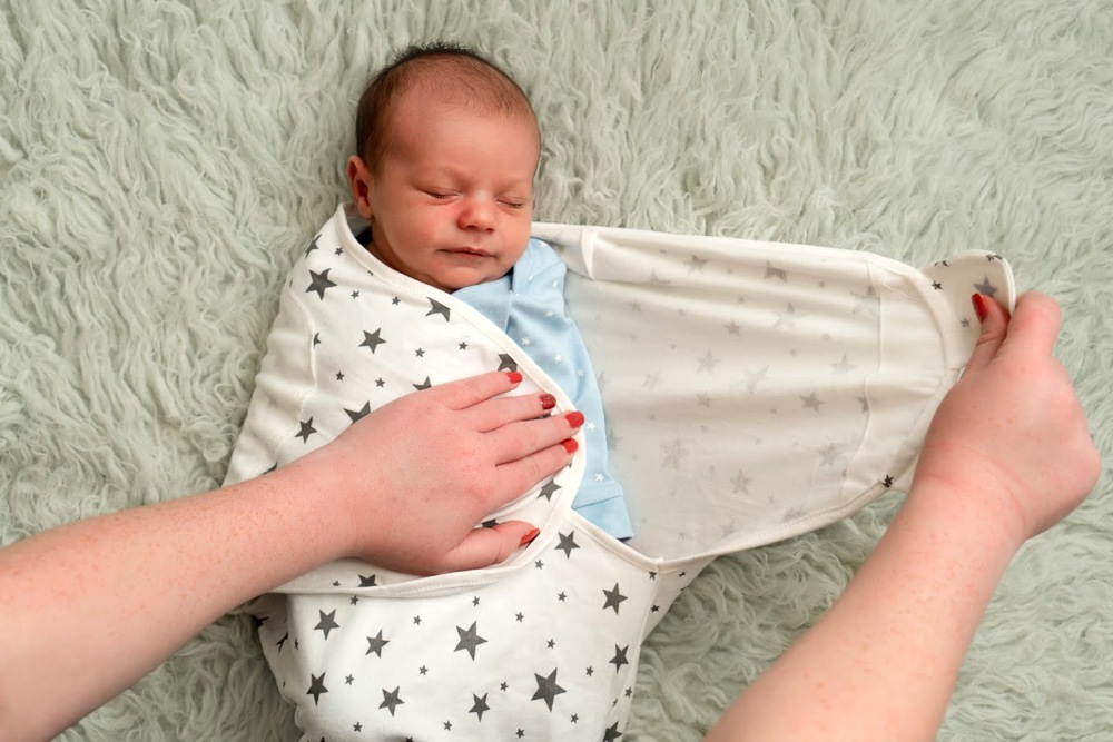 Advantages: When is swaddling useful?