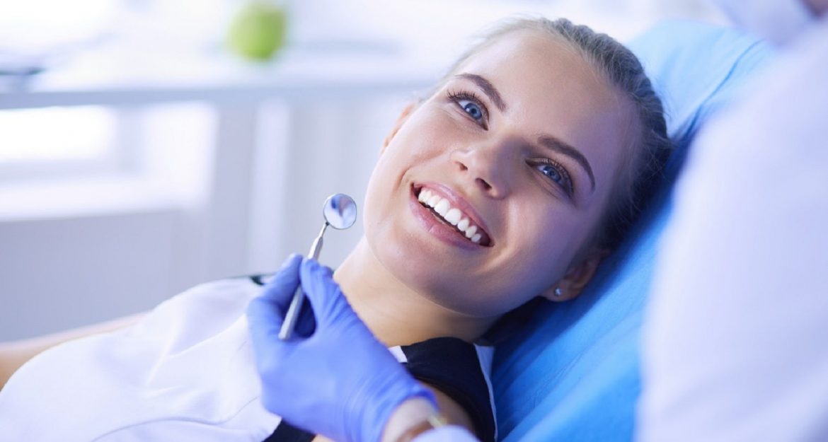 Questions to Ask Your Dentist Before Getting Dentures 