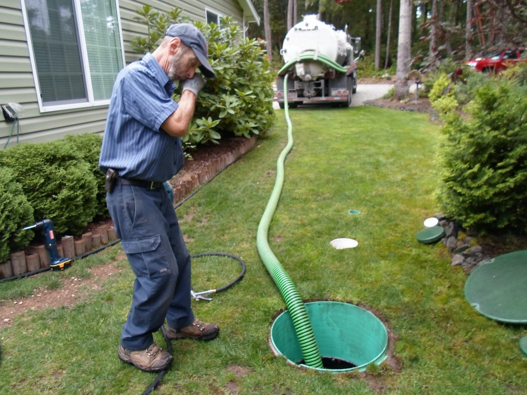 how much does it cost to replace a septic system
